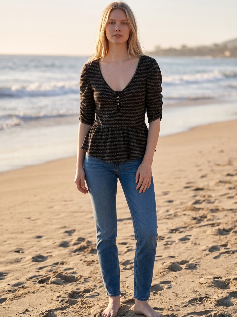Free People lightweight knit Puff sleeve Peplum Top Sz M